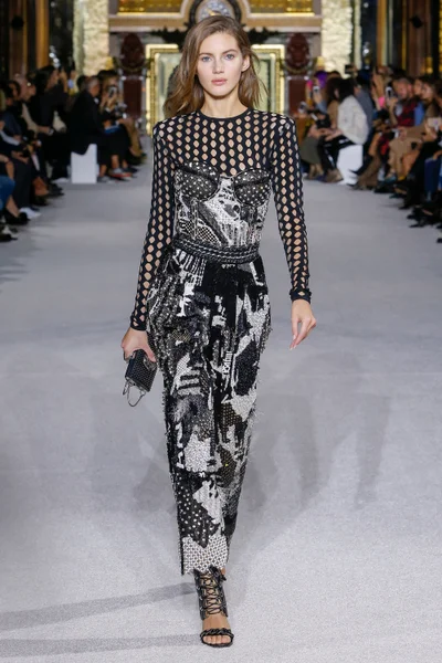 Look 7